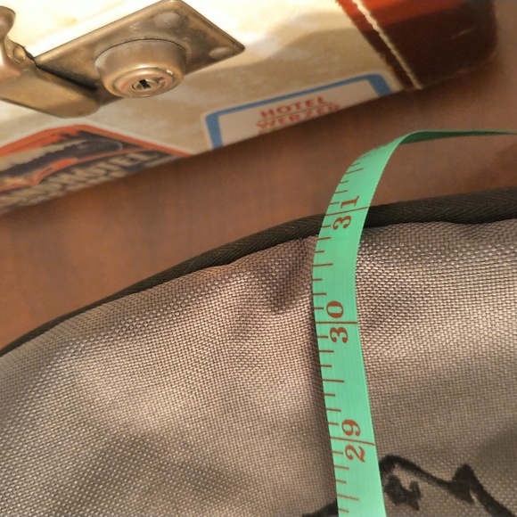 Areo Mountaineering backpack-mint! - Picture 8 of 8